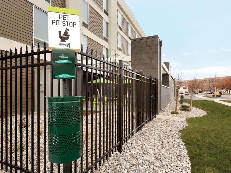 8245DDEE2551979C22C8B0DAF9305210