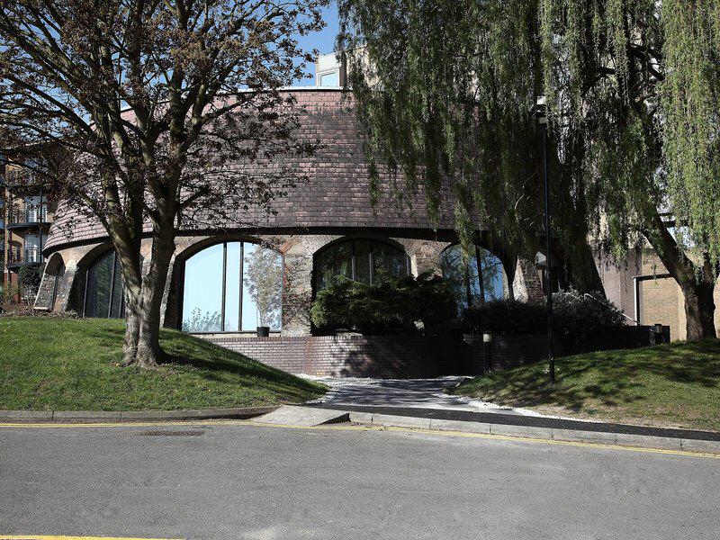 19647A1D0764CF70E27BF674FA2CC52D