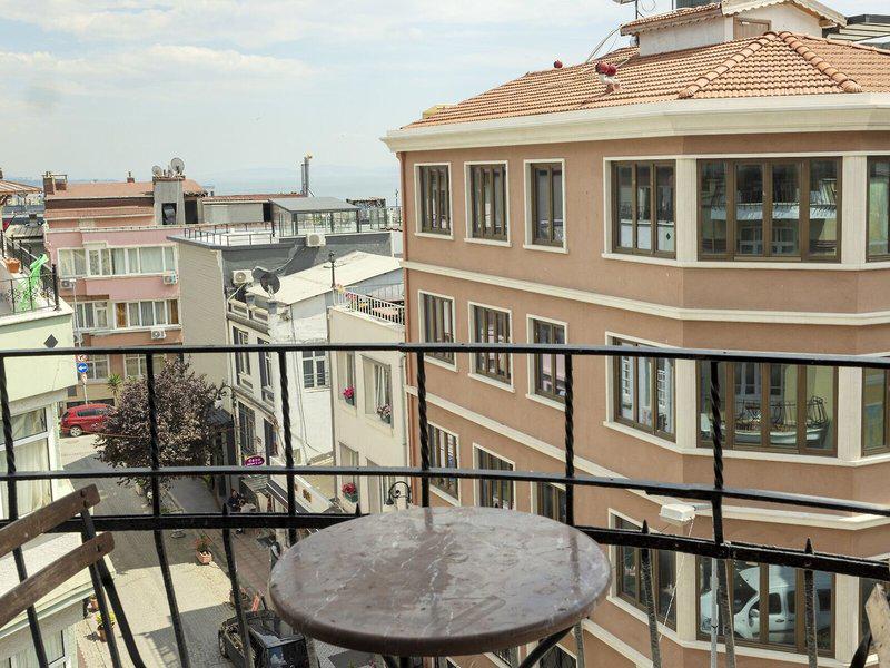 2466AB09B7165B12466AE02069DD247E