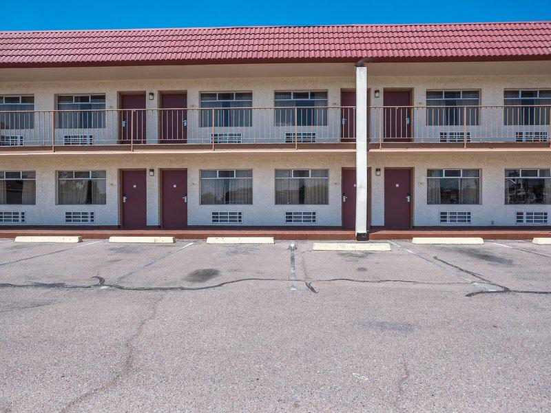 7A8F4F183A0E8F6D8E02B63A0959B90C