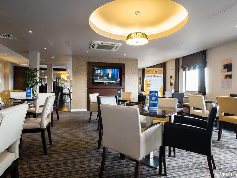 DBAED0A1C4996714F29555A3843A4D64