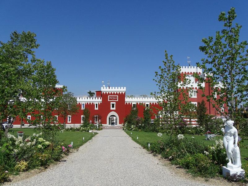 8DD2218CB1BC2C56A1F1702F478B90C8