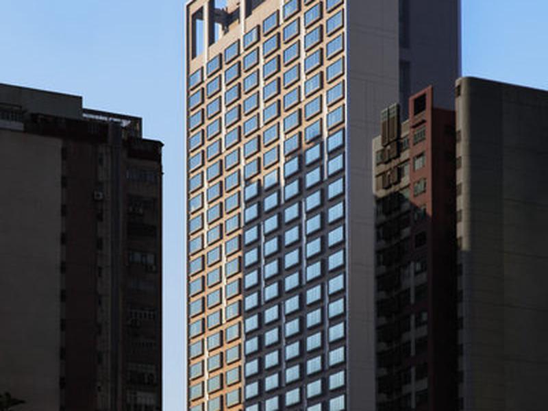 E01CDC93FFE370EC51F7A782803A7FF6