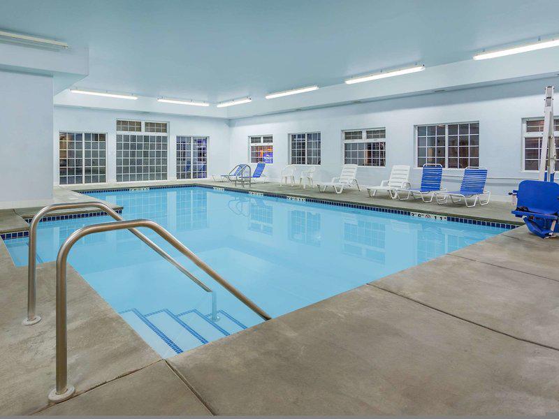 B6FF2EEDF5A317AD4E2FE692F5AEB63E