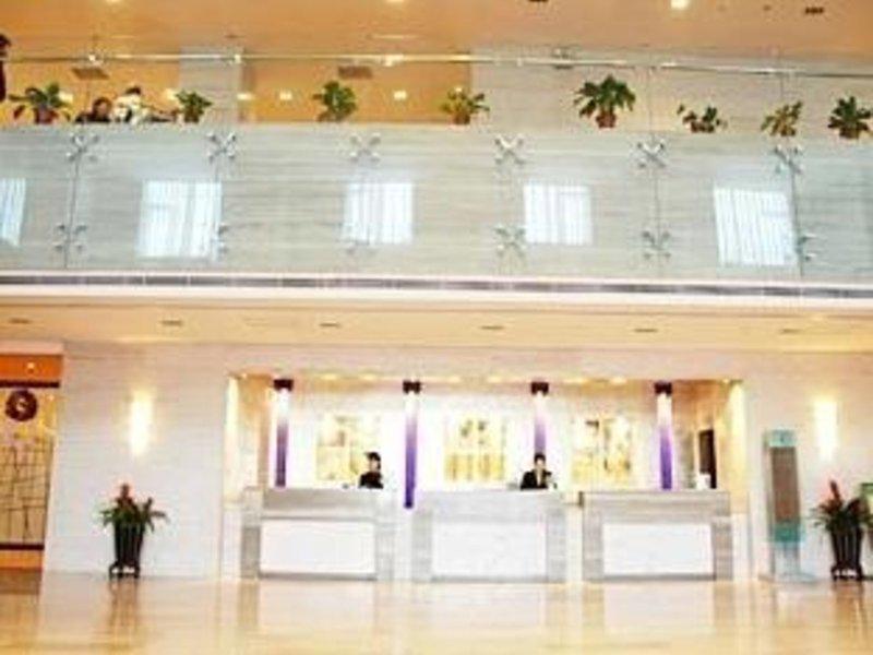 6D171E2F9CA3B55D401C04223EAFF20A