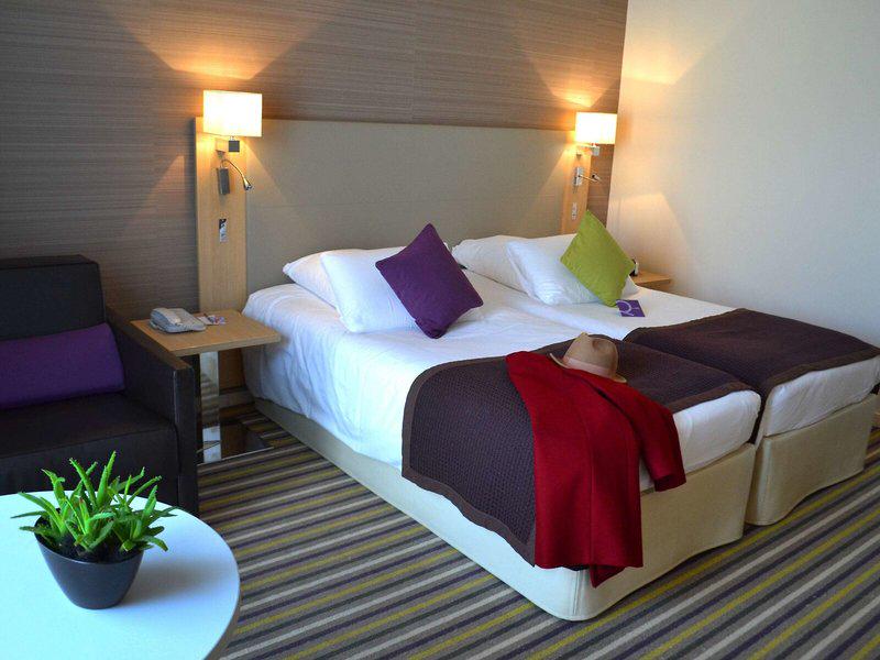 999824CE3BA4151D7E6E37779E22FA61