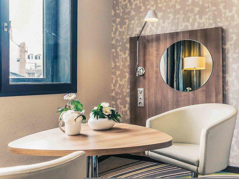 2BB59594B1788954F29F1A08FD97D548