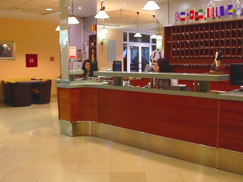 FEADF0D004372F21924280B3D3E954E2