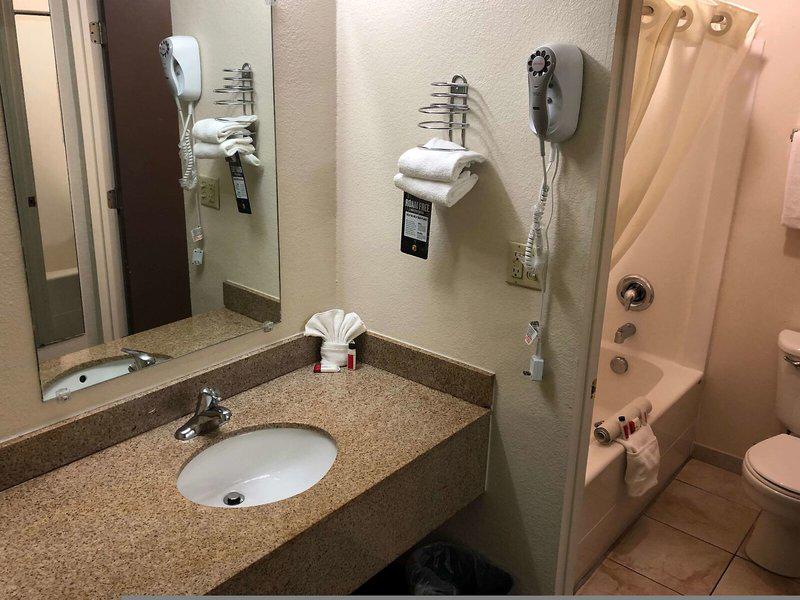 C7E61B9EDBD3F785A652575CFE75DE86