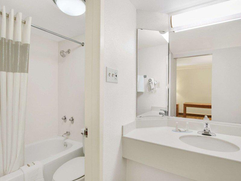 DB25D05BD37D7E487711F62AE13FC414