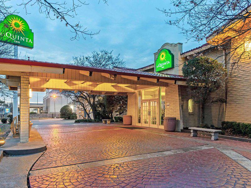 D2C67618B550A37CD9208D18BAA7637B