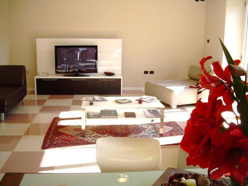 DDA658D27ED9593E71C9546D9F93099D