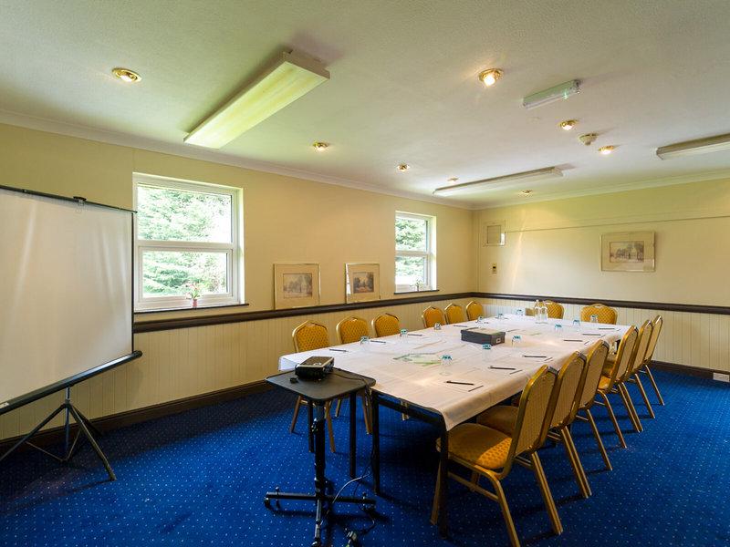 A8B826E5BAB3BACE9EB0D28898AA2EF2