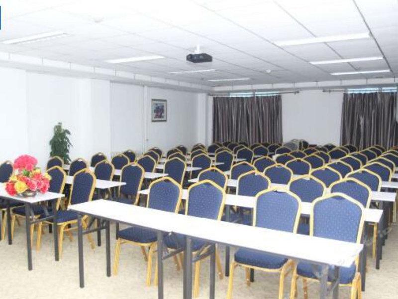 C12BD05A8B2DEDF02FFFEDBF7D6AFEC0