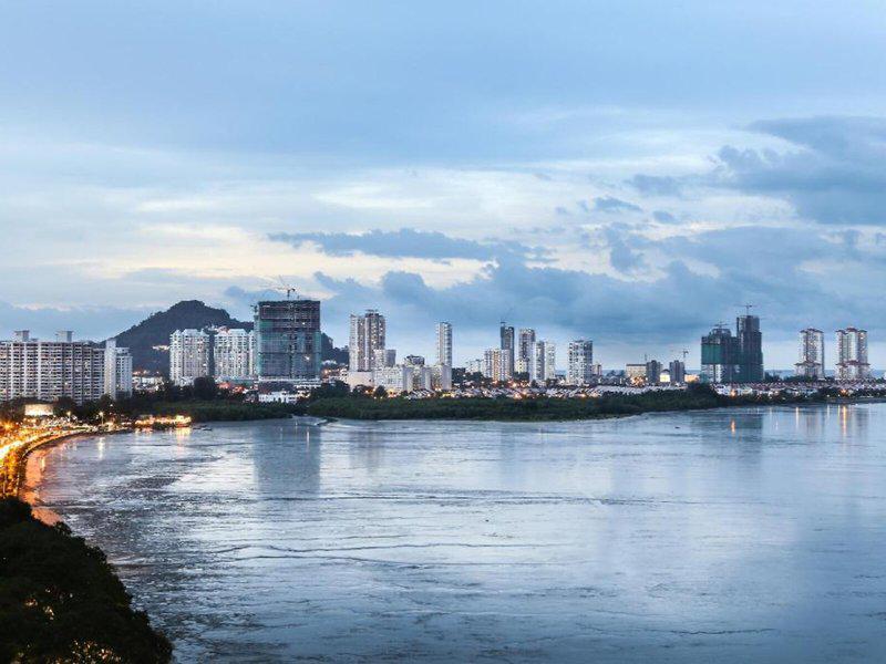 011A21745530CA8DA94AD8EBB8E56089