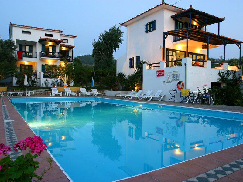 9C2303ECE81717DDCB6A952501B3157F