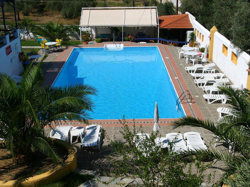 1A77068E035DB2308F07D5167294E841