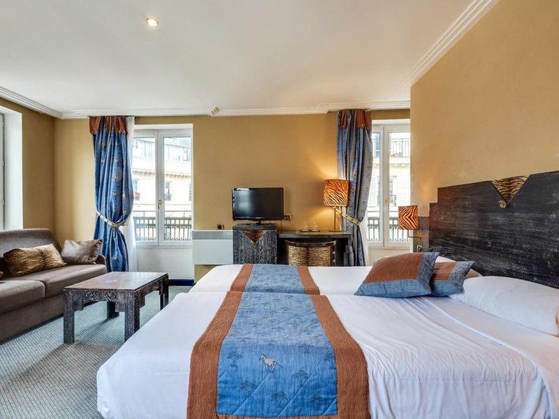 9896DEB61D498674D35B5A415AA7D3E6