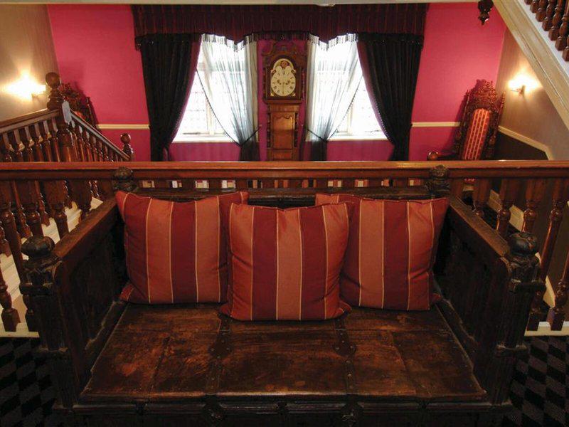 A399F114F370BF035542F6BAF878088D