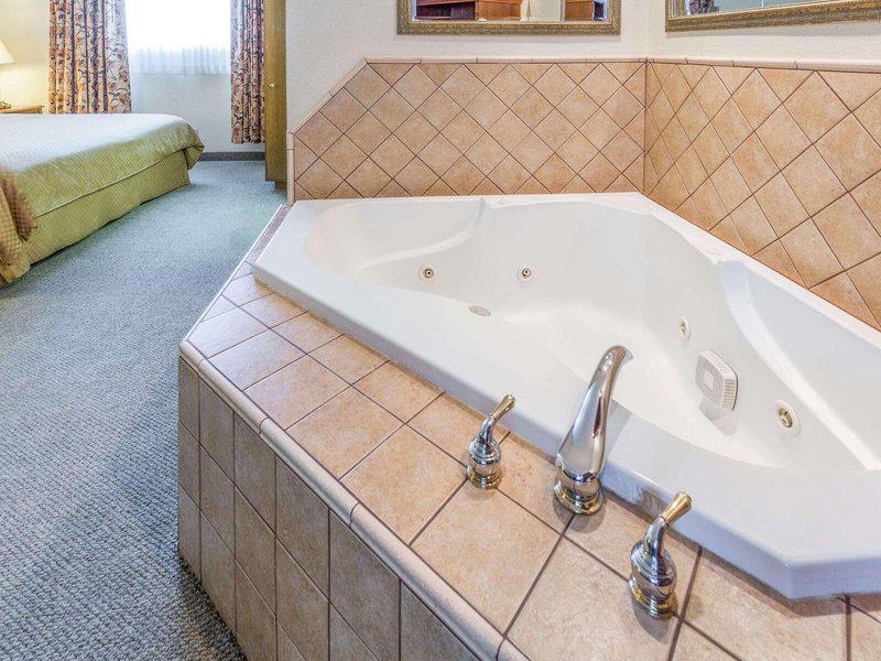 CE1E5B96AAE7034113AC055F62A593C6