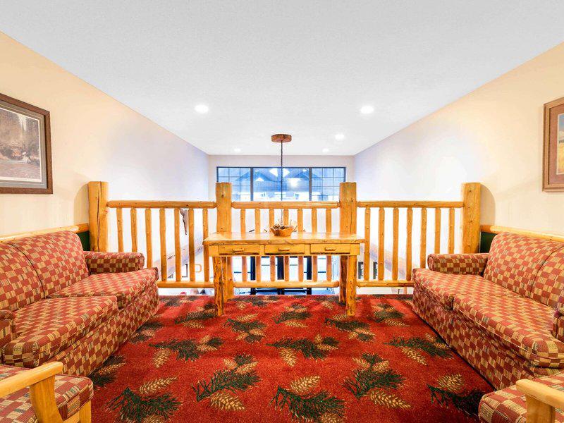 5FE96074D46F9DB2DF2824A2EF30E95D