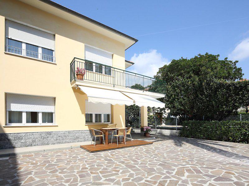 70A74600A481F8D26F86C93754EA4880