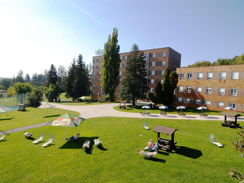 F1B98CB7206D1AE9396F8ACDF6184A25