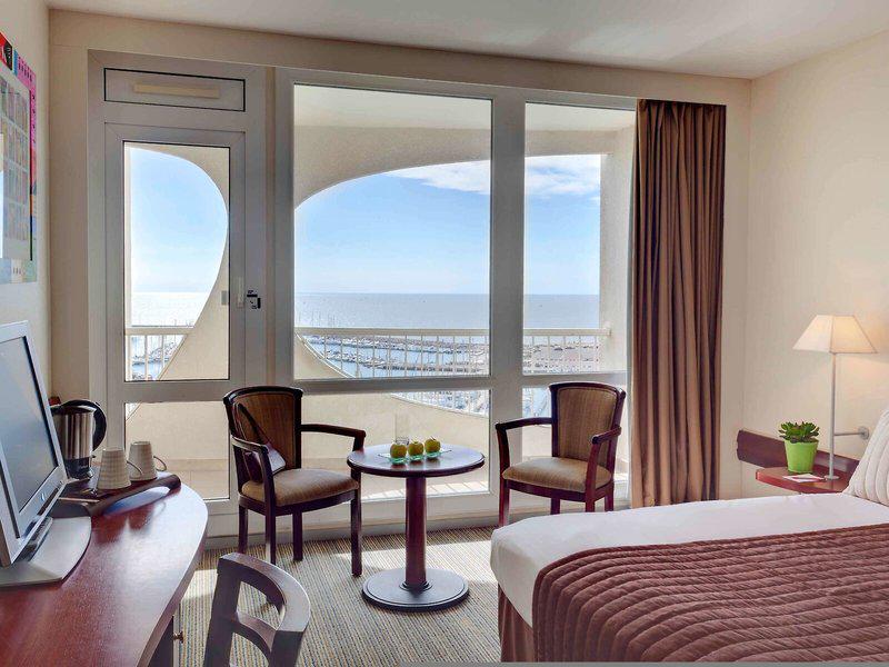 688ECFA5D64BC13BA597EFD919068561