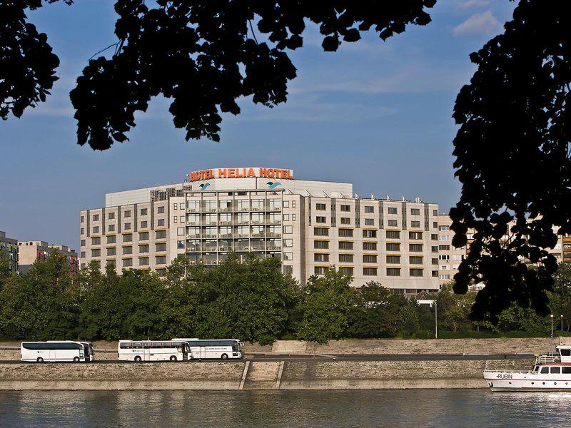 33C3A2F268E9FEE432CD8145604ADA3B