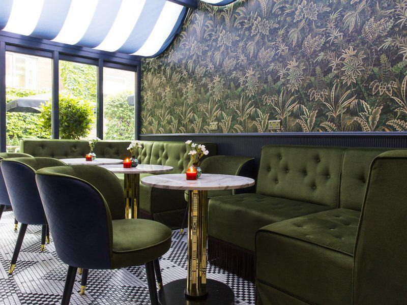 DE0B10117BE13C8AEF9D61C67E5AB552