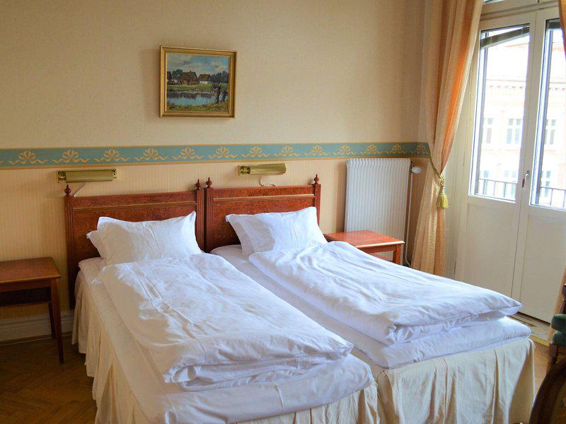 83A7C7324AF7A33C62C7A63820474CC8