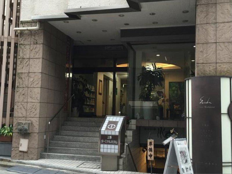 8E956467B1815DDF6F1051ED9F12A938