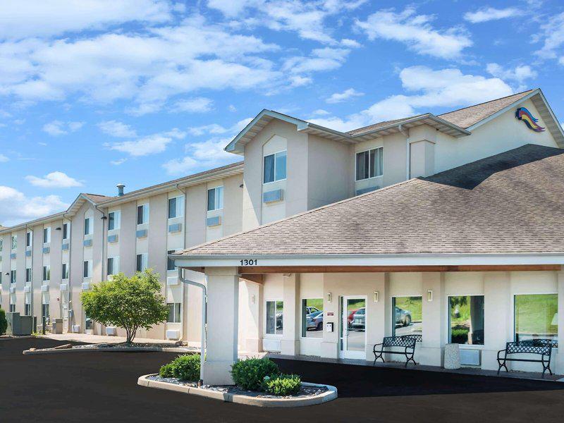 182A8D13637FAACDAEBF00D271875A32