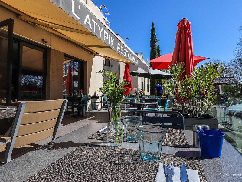 85F8532AA423F6B972CD7EFA979C5D3F