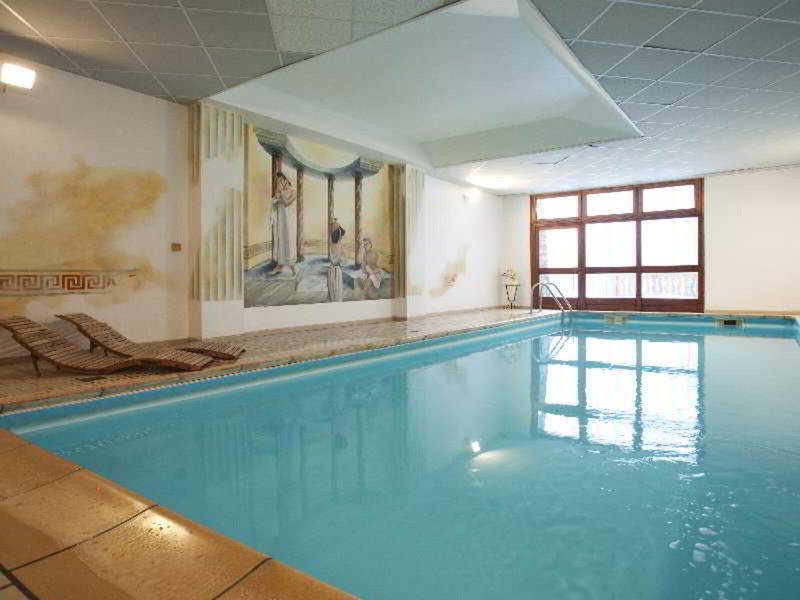 E03F638F516BD1605F14C78845359C1B