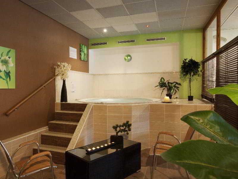 3701CB667E8258B21D99456003B624B9