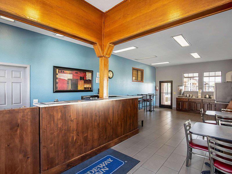 6DF9F077800982208C7602599479E109