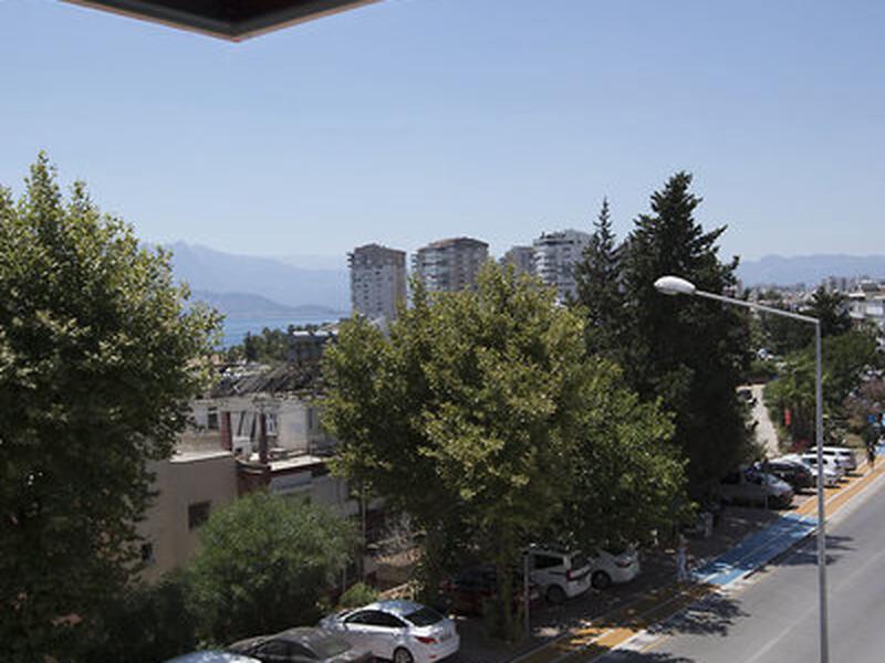 9A5903298B496C70EB85877915A899A2