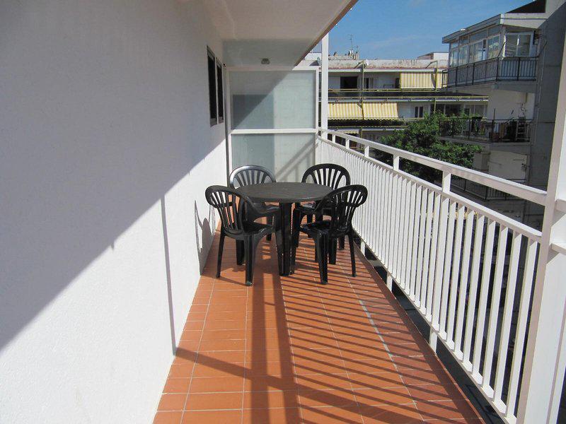 98356744105C4FF02A9D80FAAB5AF78B