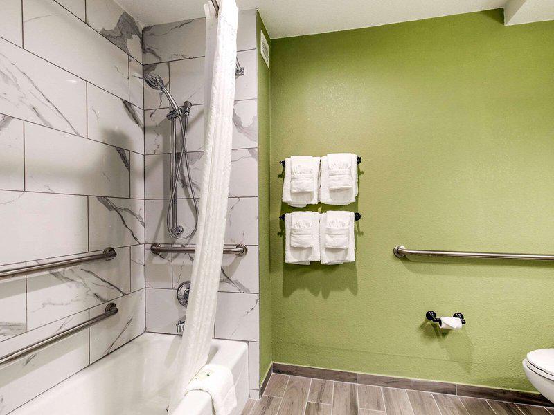 49EBD93739E3652E36CA81A64D8E9DDF