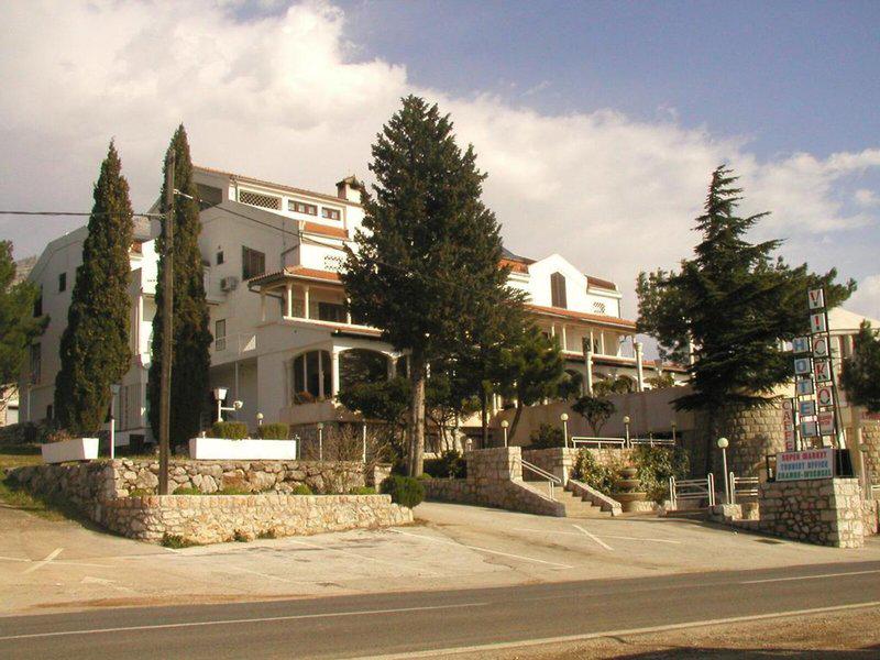 066947F27BFF69A84C7676FADCB610F1