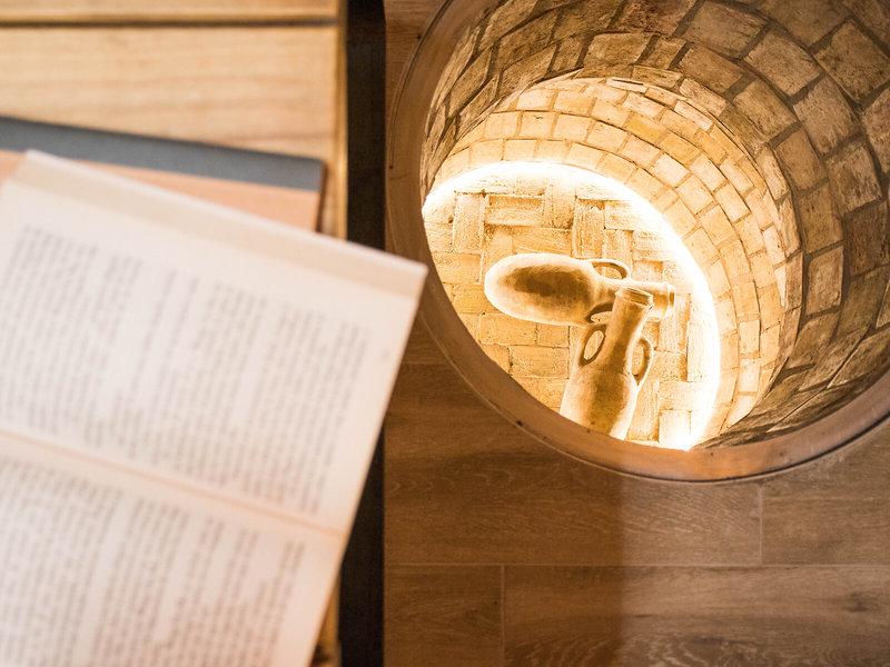 CF2BBEE7FD91F4172538E5ECF8116D78