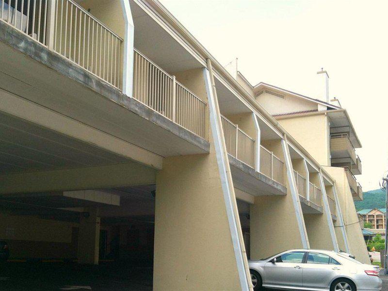 661EACD8F0F8E4485B2EE3E0EDC8E582