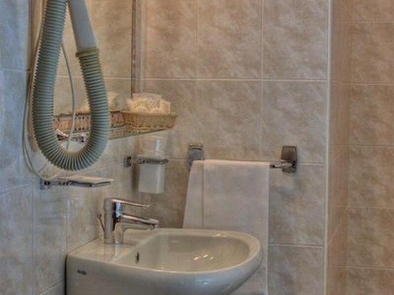 3956ACA17645A347DDCD411FF1DAFA33