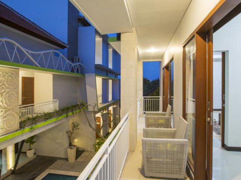 9ABCD85F2FDFAB169A6816880A79A8D0