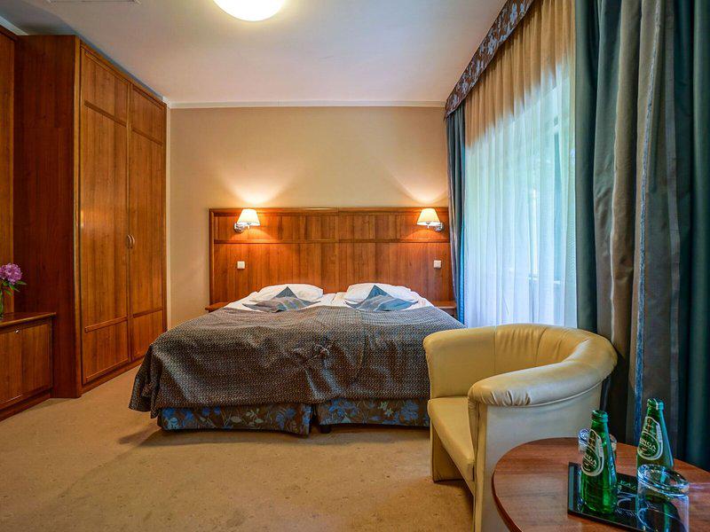 C270B6A26C4185A103815AD736ACAFC2