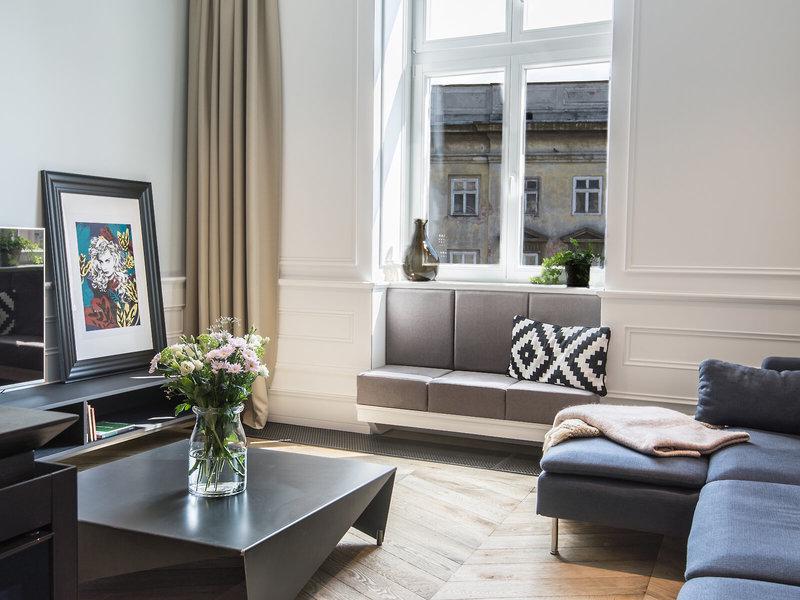 DBB7C69D5231170FA02219EC4578449E