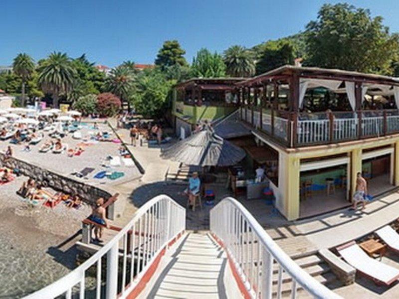 A4108211975AE849B376C438C04A2165