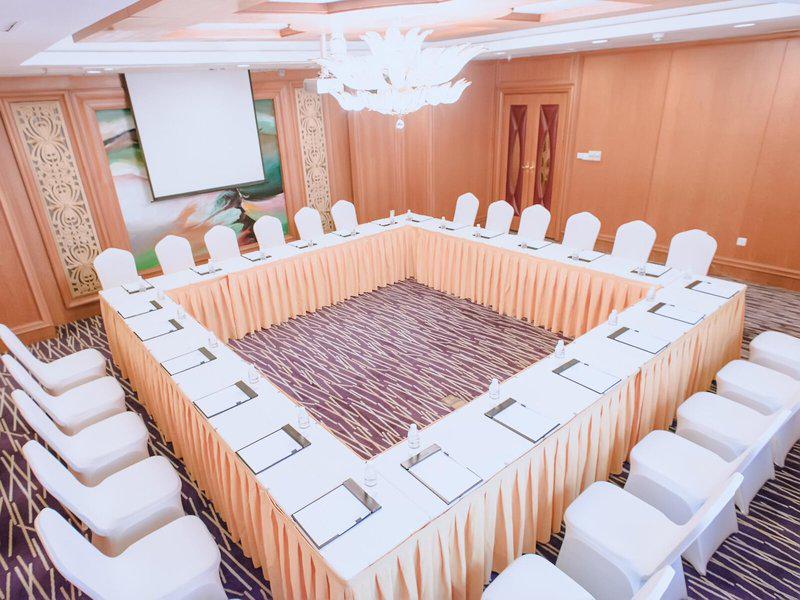 3B8488541030DD63C45423D830E72379