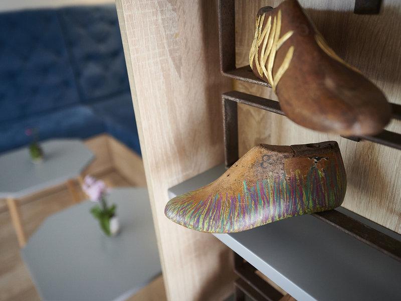 0466567F25968AF0B754C4B7321B5506